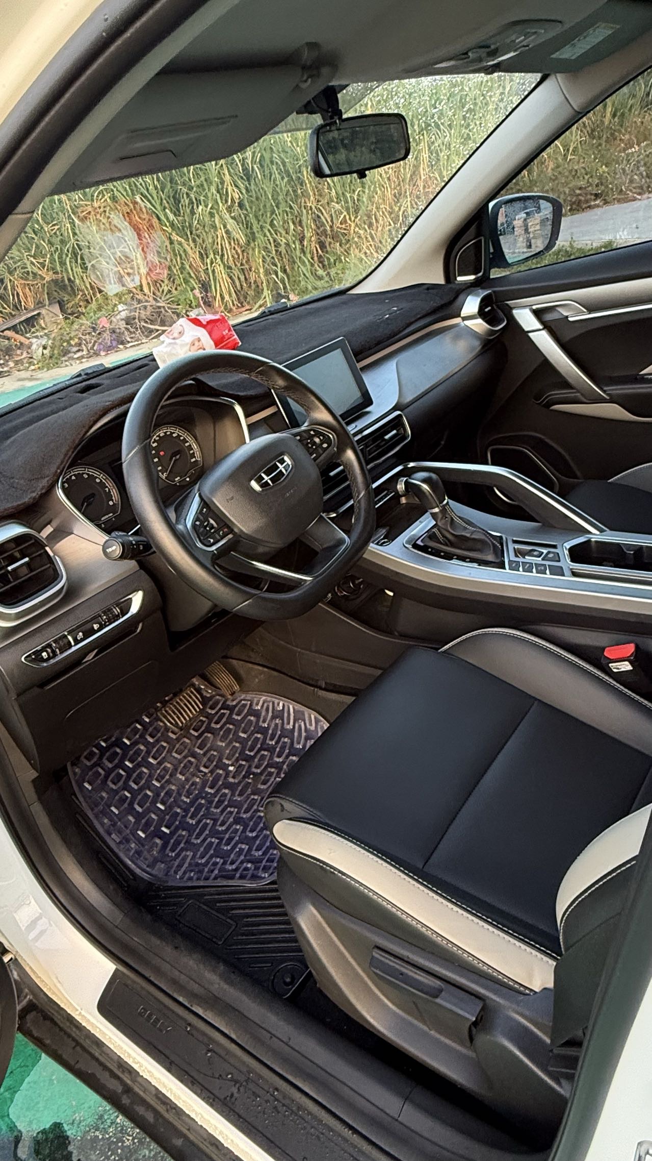 GEELY Coolray 2020 car image #6