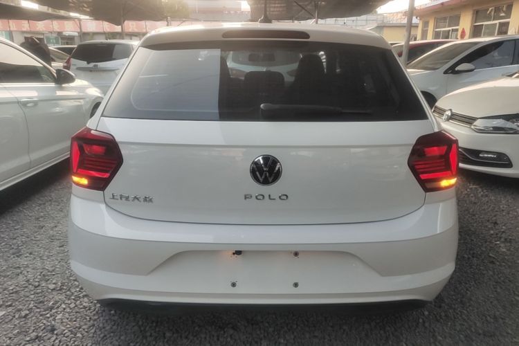 Volkswagen Polo 2021 صورة سيارة #4