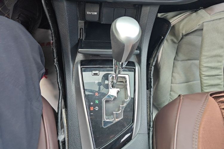 Toyota Corolla 2019 car image #14