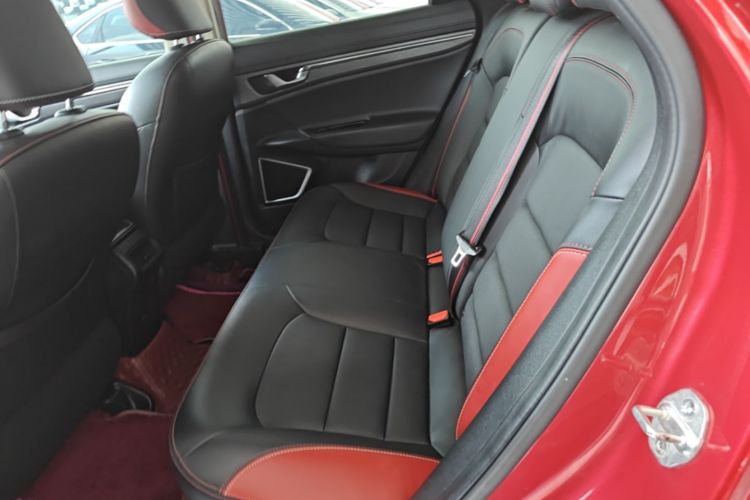 GEELY Emgrand GS 2020 imagen de coche #17