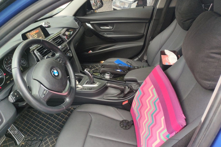 BMW 3 Series 2017 #17 BMW 3 Series 2017 immagine di auto #17