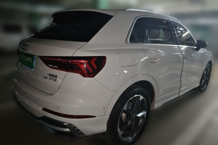 Audi Q3 2022 #5 Audi Q3 2022 car image #5