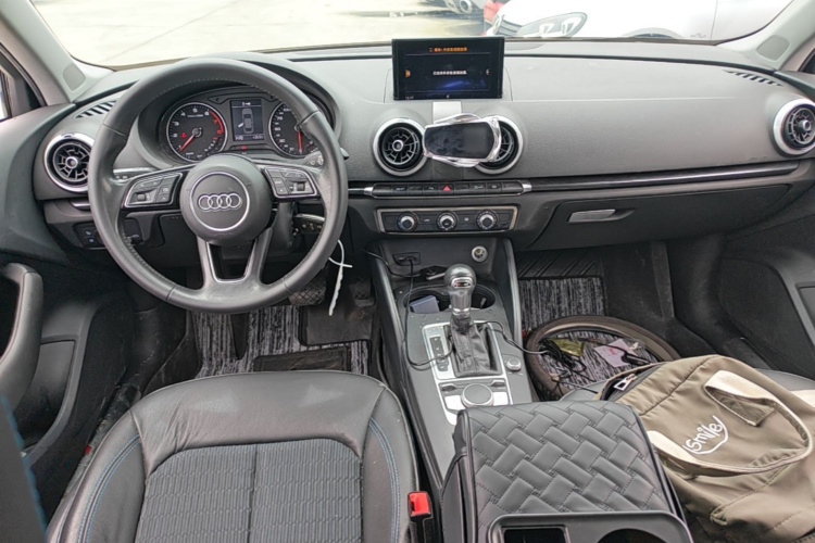 Audi A3 2018 car image #10