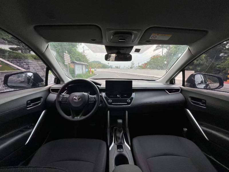 Toyota Corolla Cross 2025 car image #5