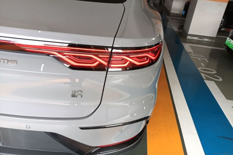 BYD Han 2025 #8 BYD Han 2025 car image #8
