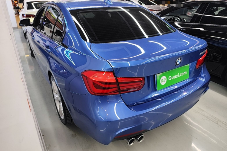 BMW 3 Series 2018 car image #5