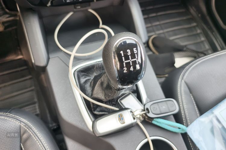 GEELY Vision X6 2017 immagine di auto #16