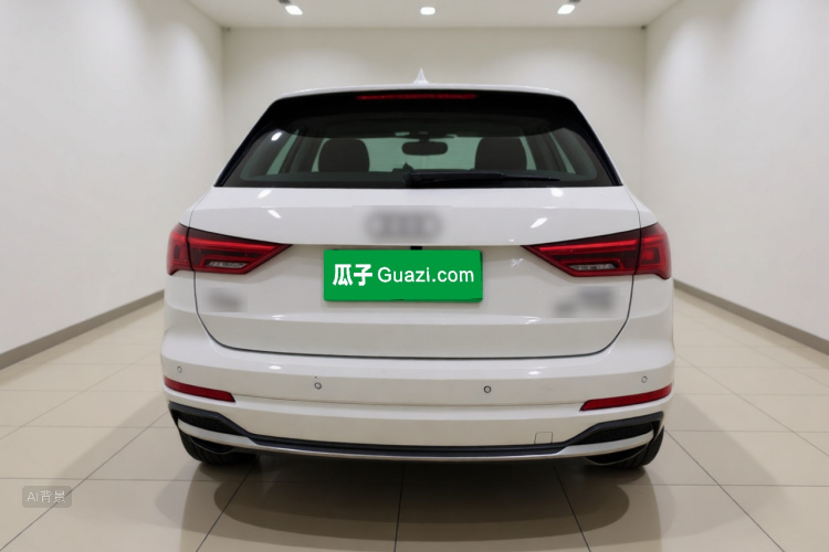 Audi Q3 2022 car image #4