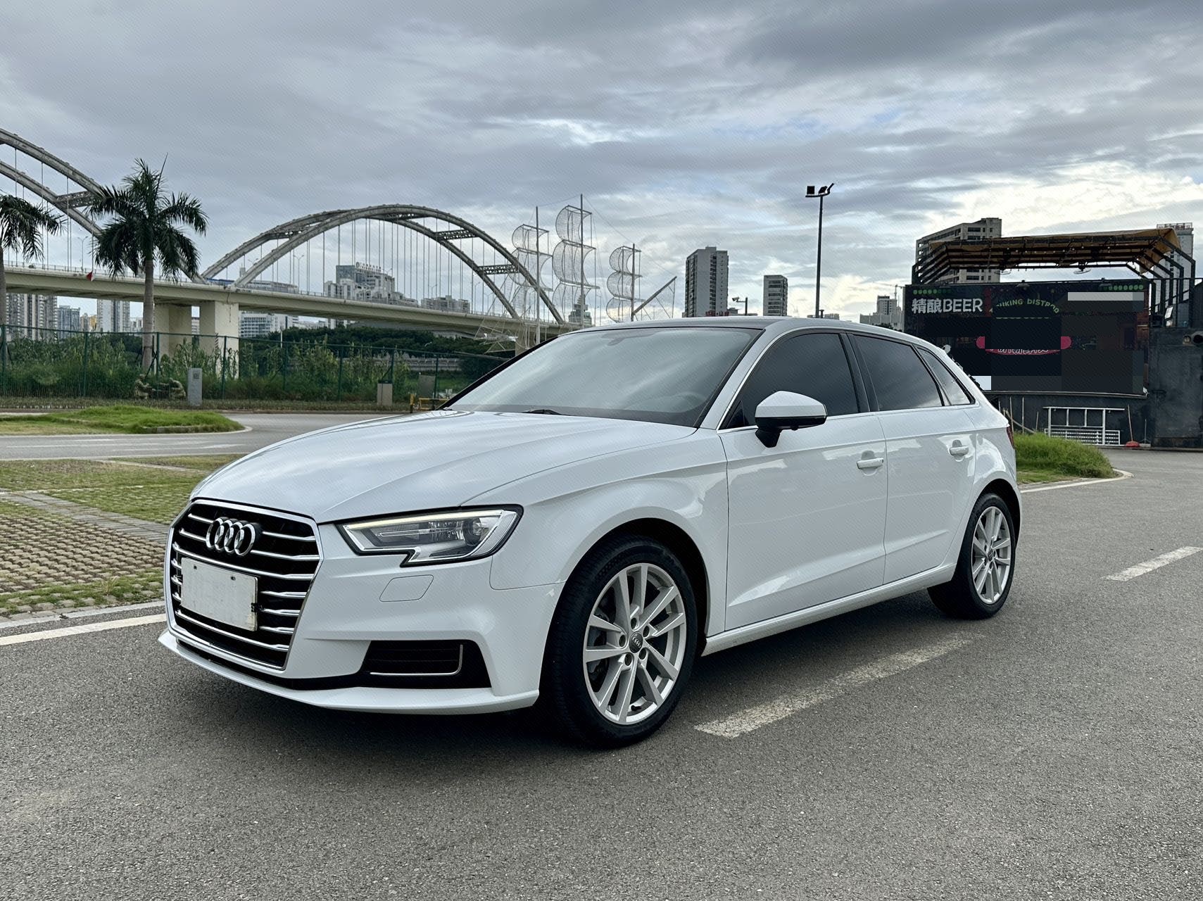 2019 2019 car image