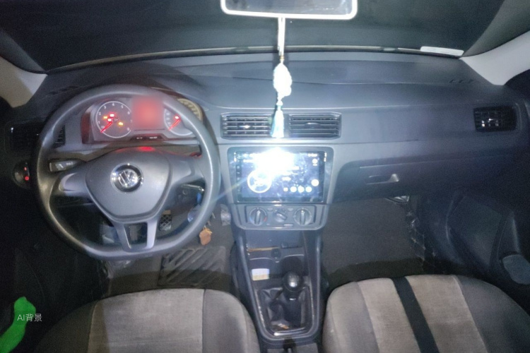 Volkswagen Santana 2017 car image #11