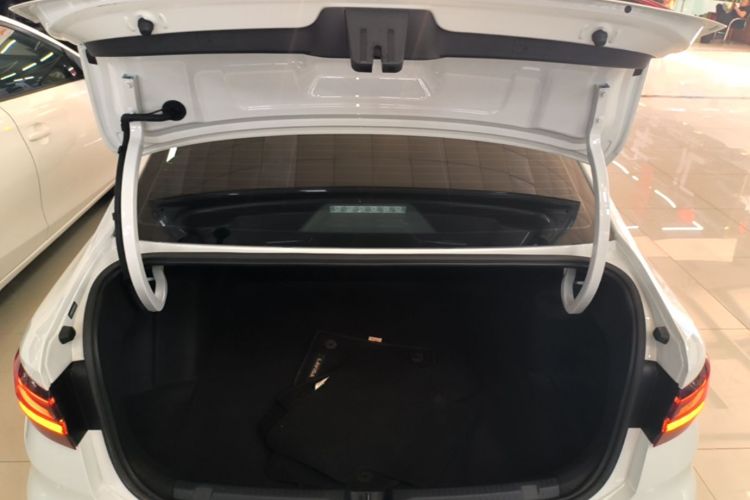 Volkswagen Lavida 2023 car image #19