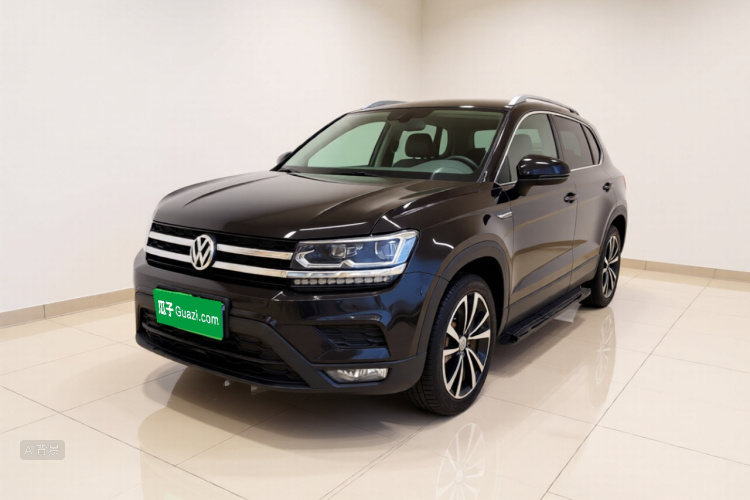 Volkswagen Tharu 2020 car image #2