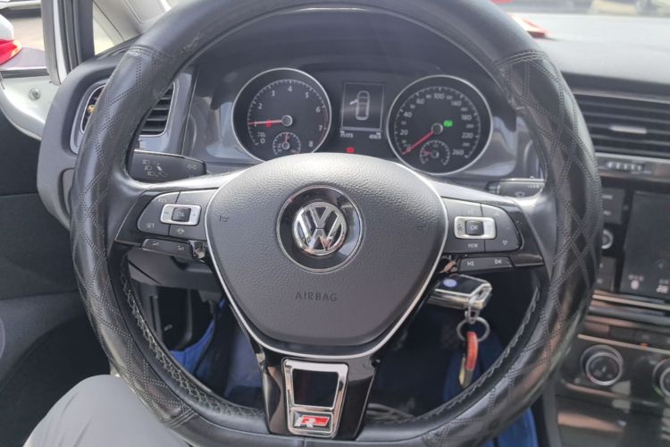 Volkswagen Golf 2019 #11 Volkswagen Golf 2019 car image #11