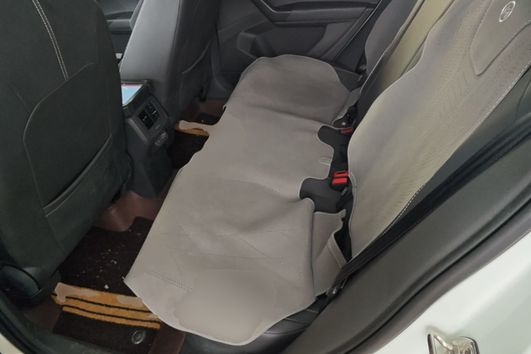 Volkswagen T-Cross 2023 car image #17