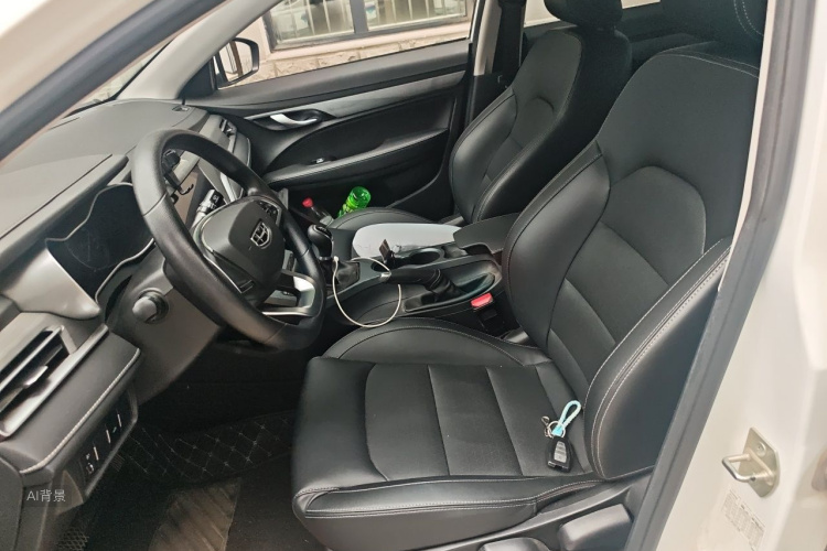 GEELY Emgrand 2021 car image #17