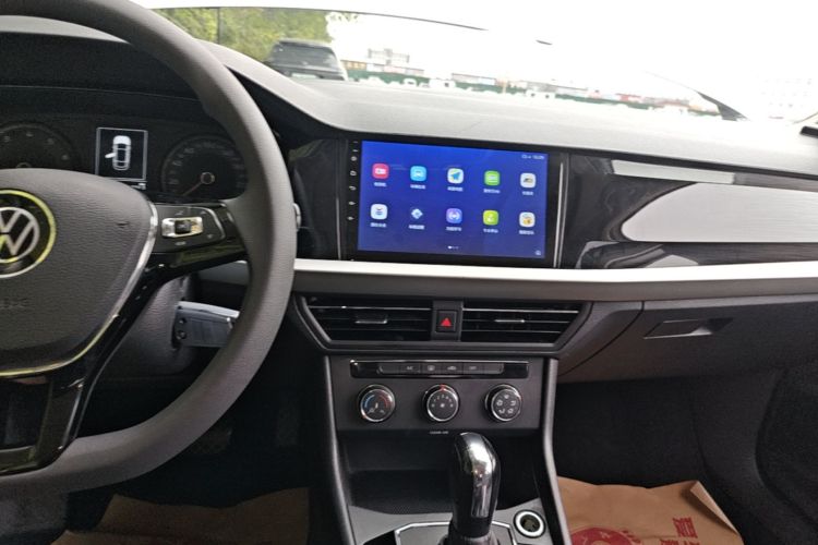 Volkswagen Lavida 2020 car image #13