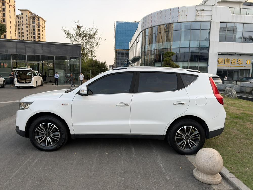 GEELY Vision X6 2017 image de voiture #3