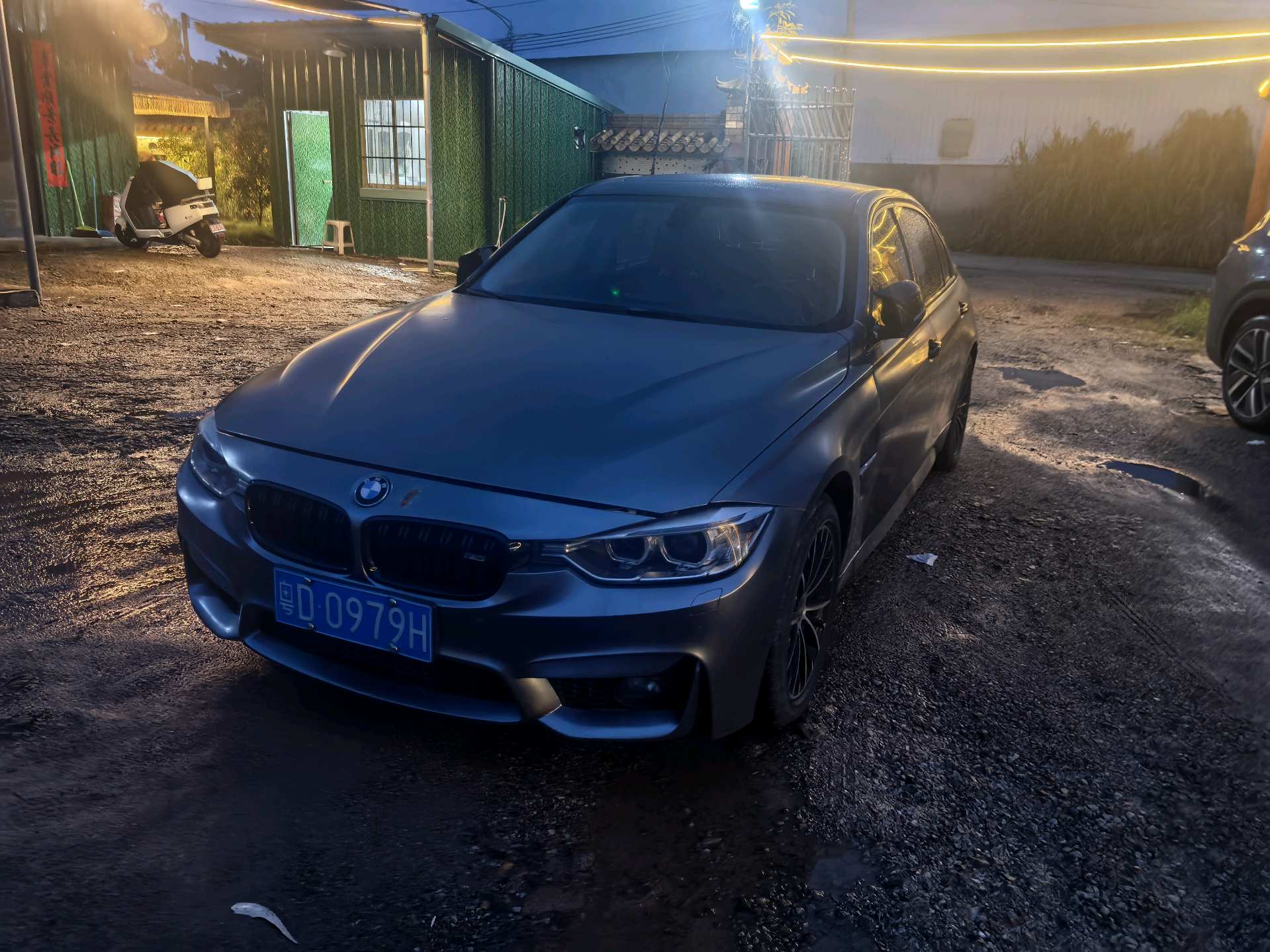 BMW 3 Series 2013 car image 