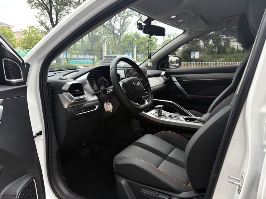GEELY Coolray 2024 car image #4