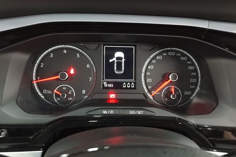 Volkswagen Polo 2021 car image #12