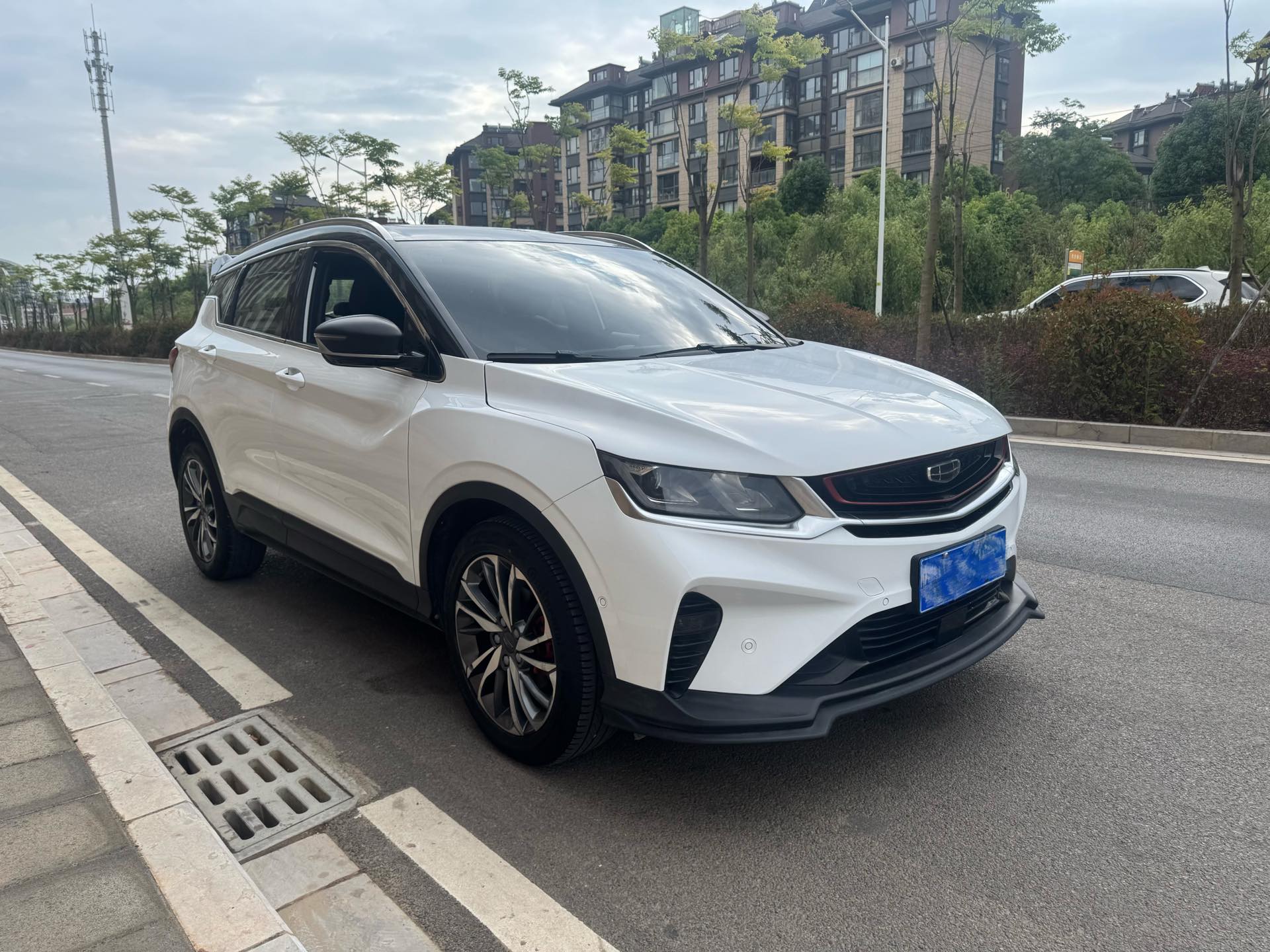GEELY Coolray 2019 car image #3