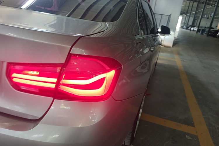 BMW 3 Series 2018 #8 BMW 3 Series 2018 image de voiture #8