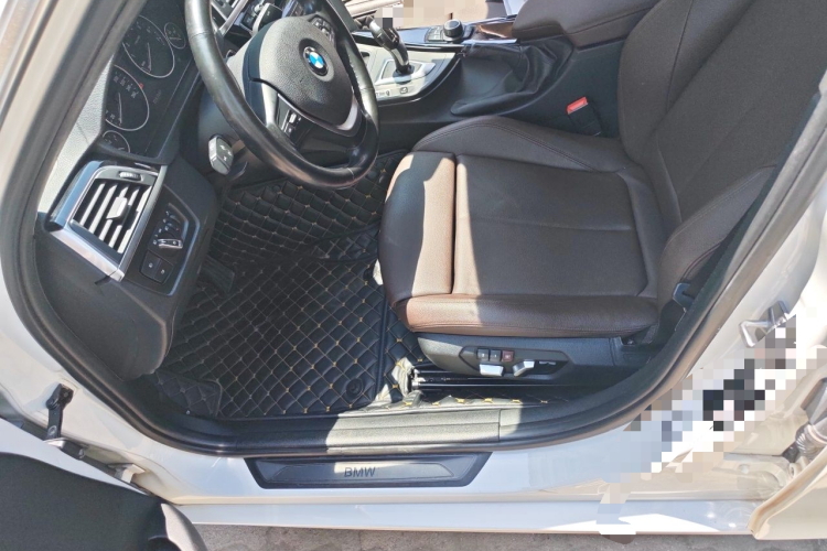 BMW 3 Series 2018 #19 BMW 3 Series 2018 car image #19
