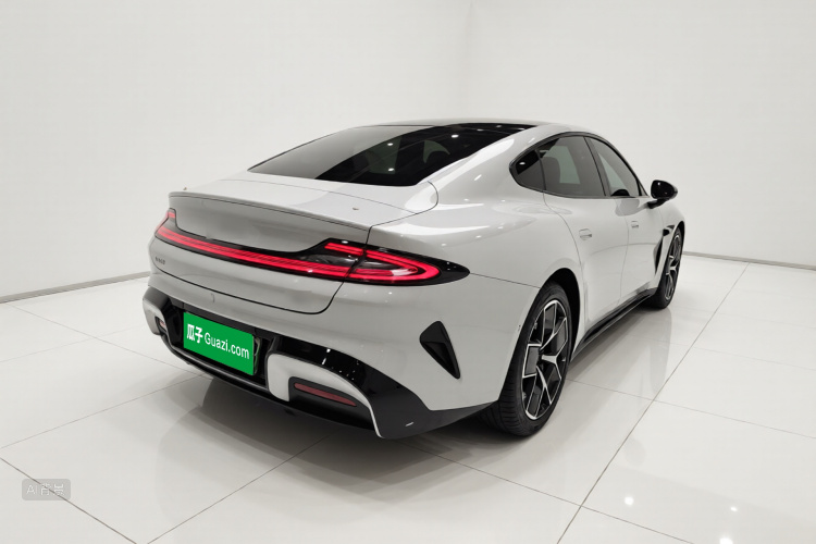 MI SU7 2024 car image #7