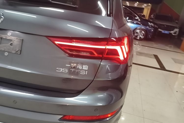Audi Q3 2023 #8 Audi Q3 2023 car image #8