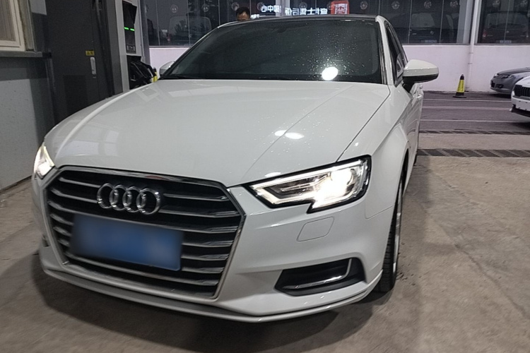 Audi A3 2021 car image #2