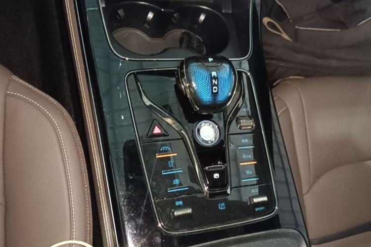 BYD Han 2022 car image #14