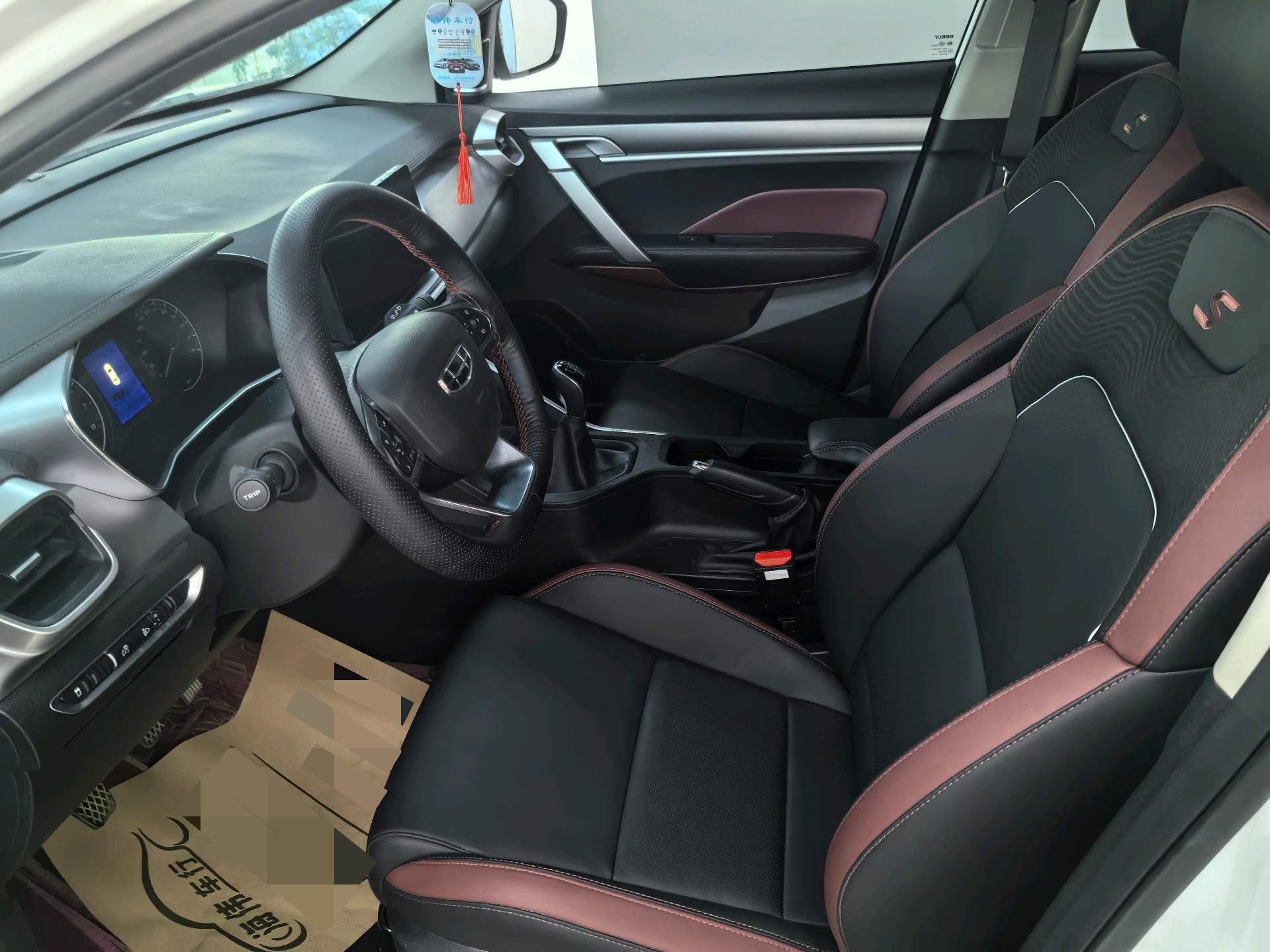 GEELY Coolray 2023 car image #3