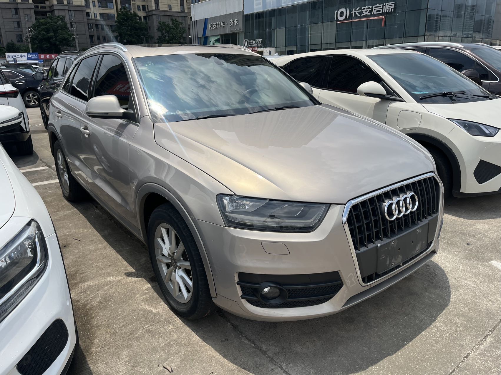 Audi Q3 2013 immagine di auto #3