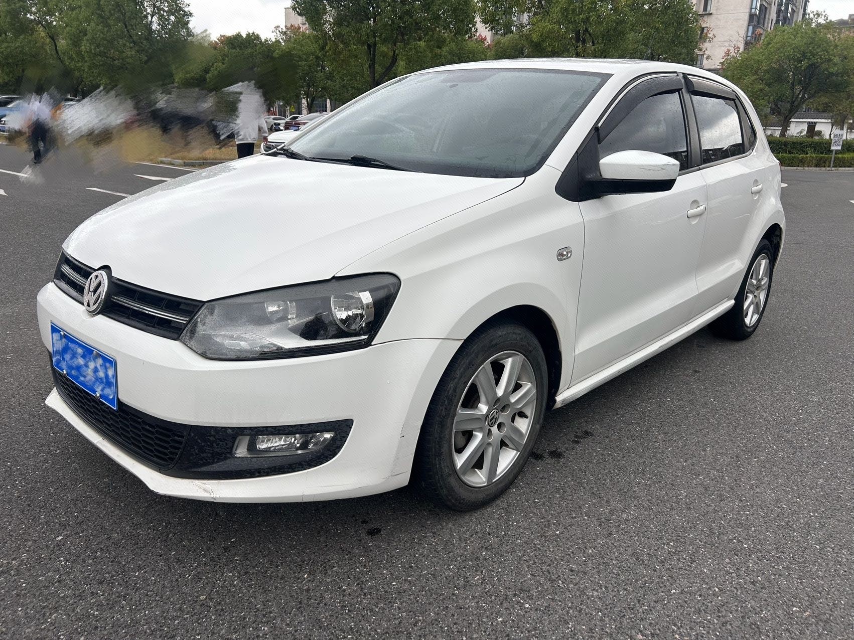 Volkswagen Polo 2013 car image 