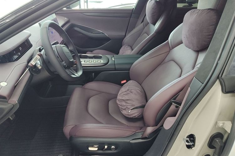 MI SU7 2025 car image #15