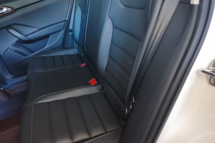 Volkswagen Tharu 2022 car image #17