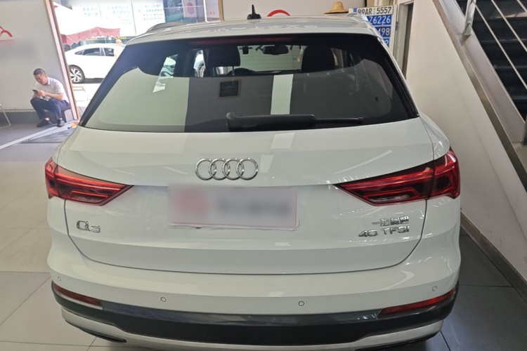 Audi Q3 2019 #6 Audi Q3 2019 car image #6