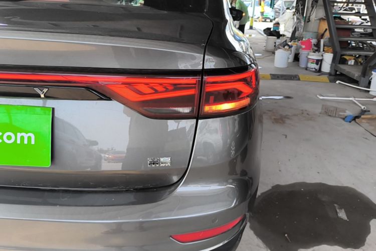 GEELY Emgrand 2022 car image #8