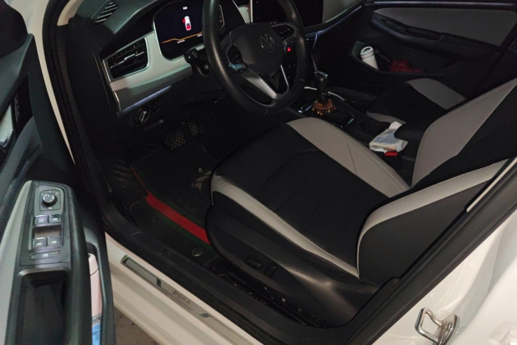 Volkswagen Bora 2024 car image #9