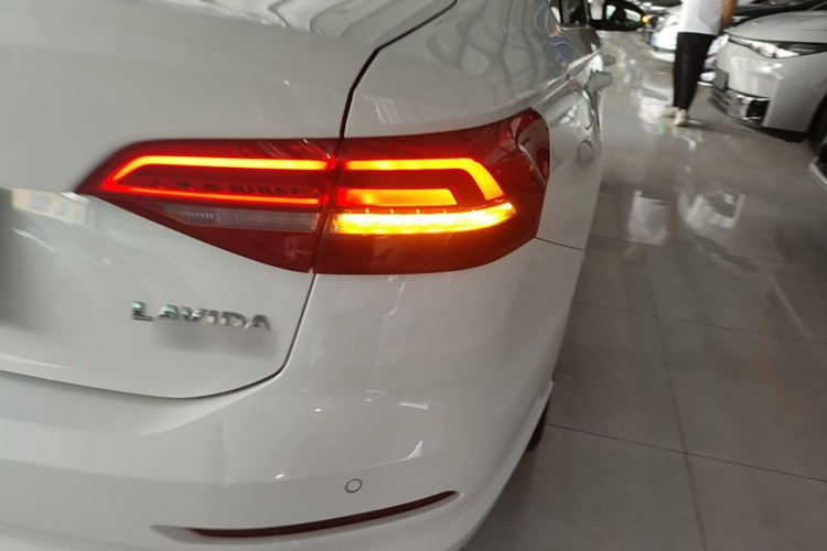 Volkswagen Lavida 2021 #8 Volkswagen Lavida 2021 car image #8