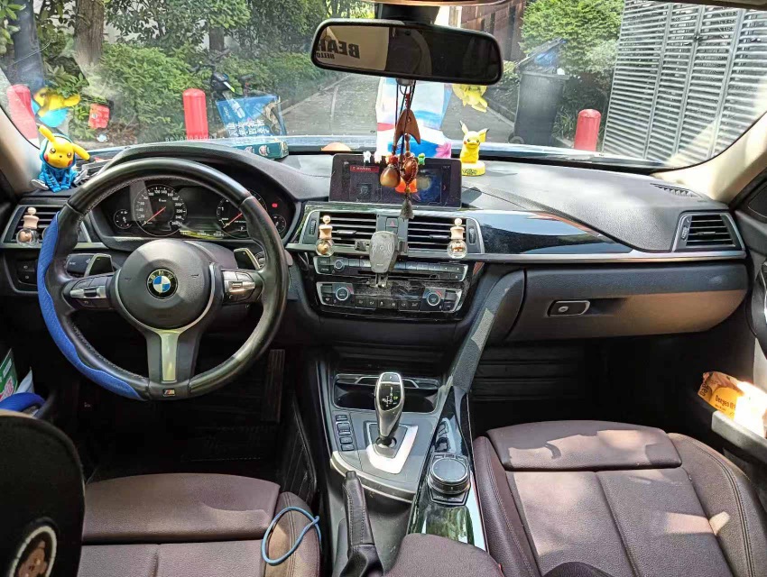 BMW 3 Series 2018 car image #3