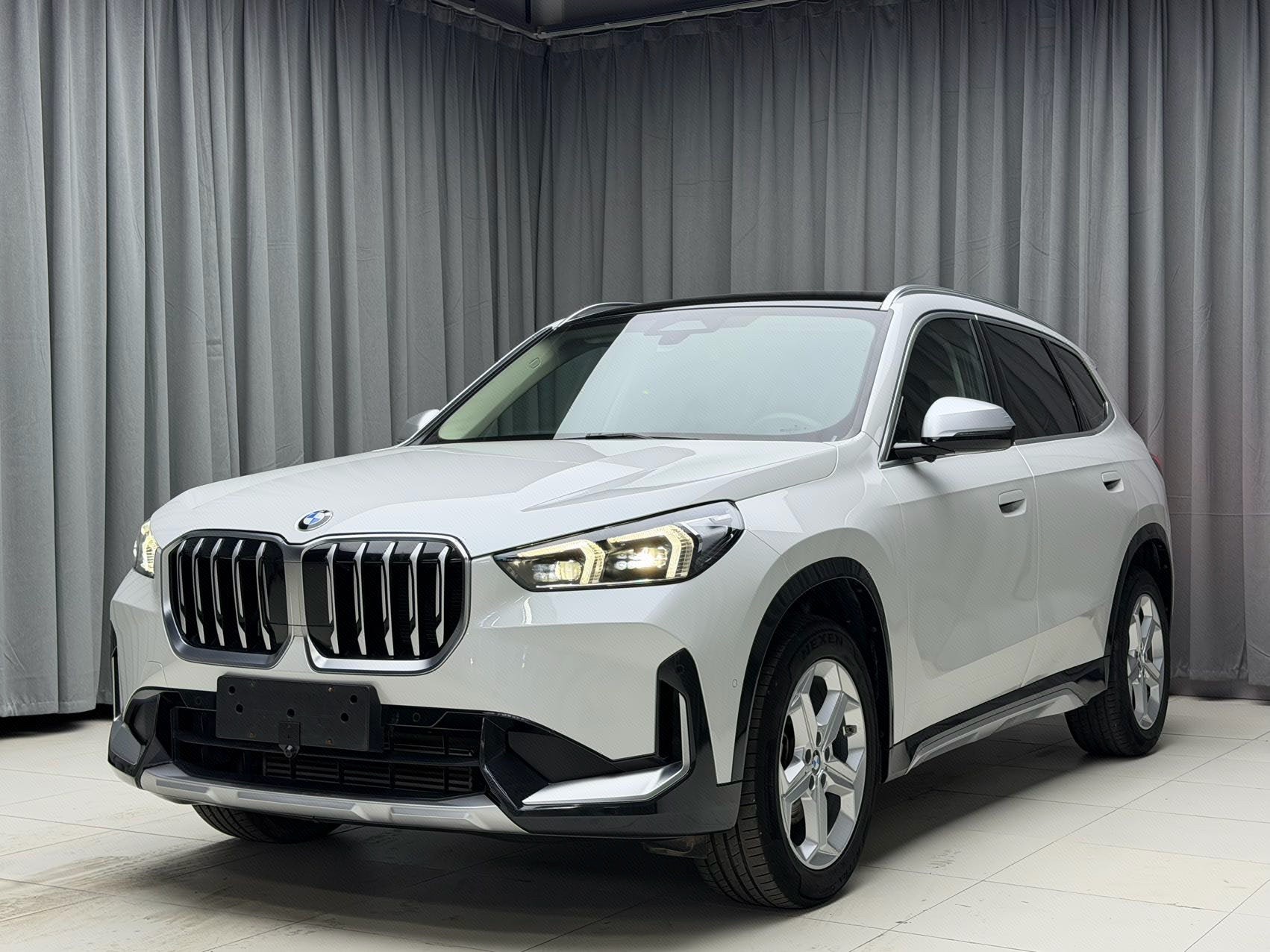 BMW X1 2023 car image 