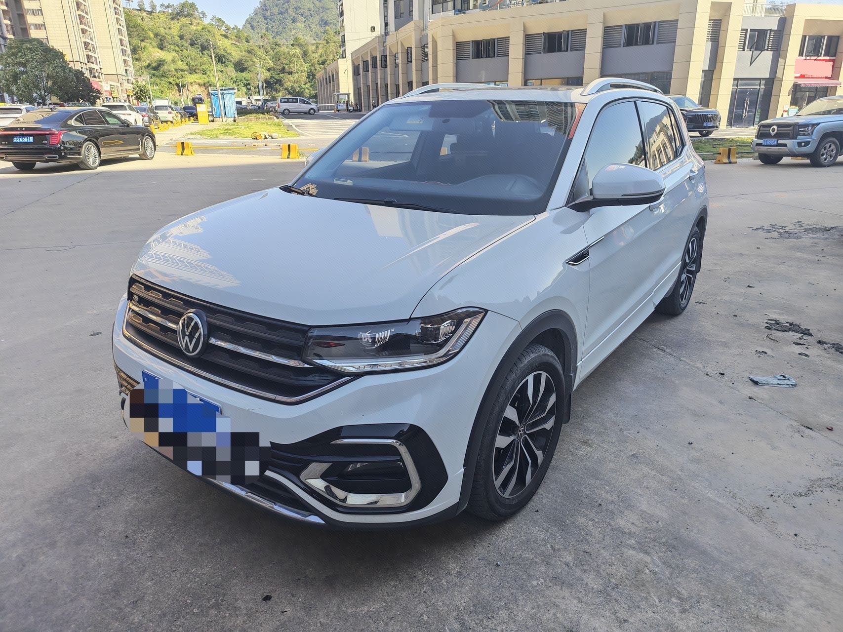 2020 car image 
