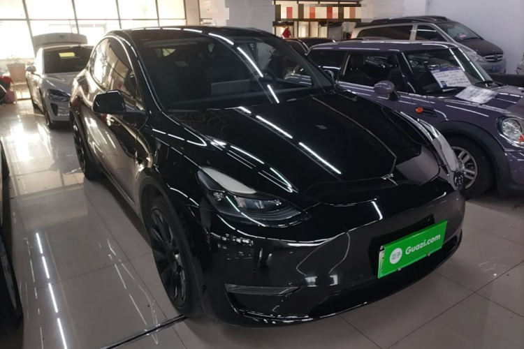 Tesla Model Y 2021 #4 Tesla Model Y 2021 car image #4