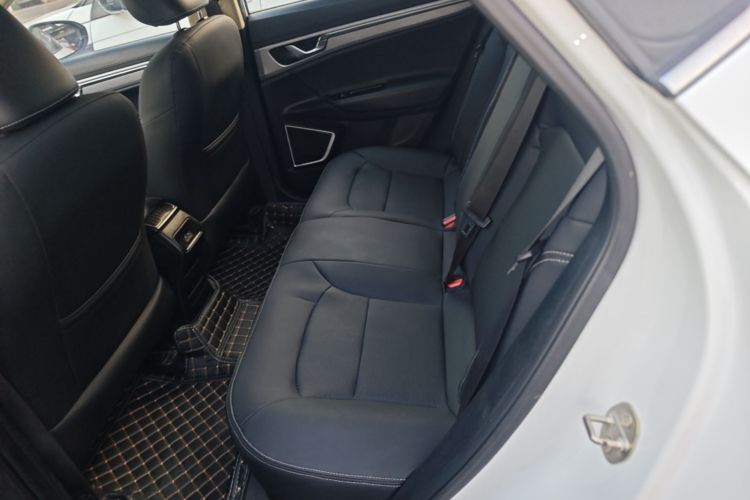 GEELY Emgrand GS 2019 #17 GEELY Emgrand GS 2019 car image #17