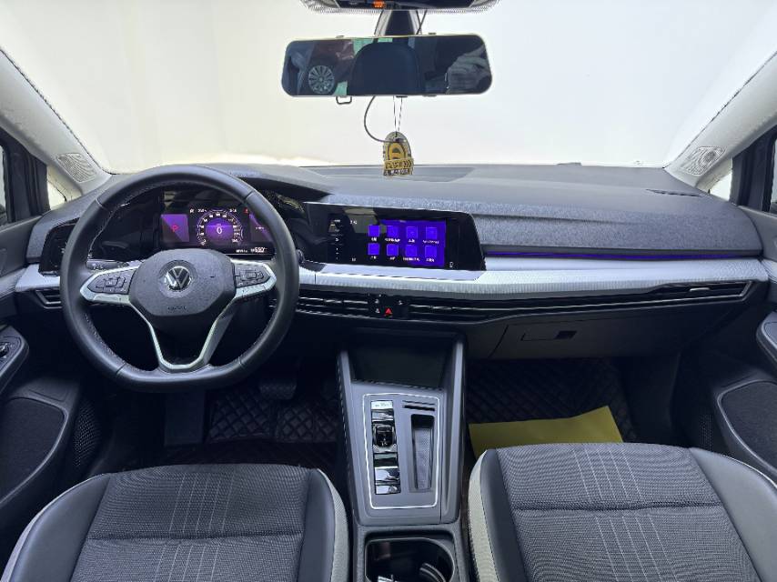 Volkswagen Golf 2020 car image #7