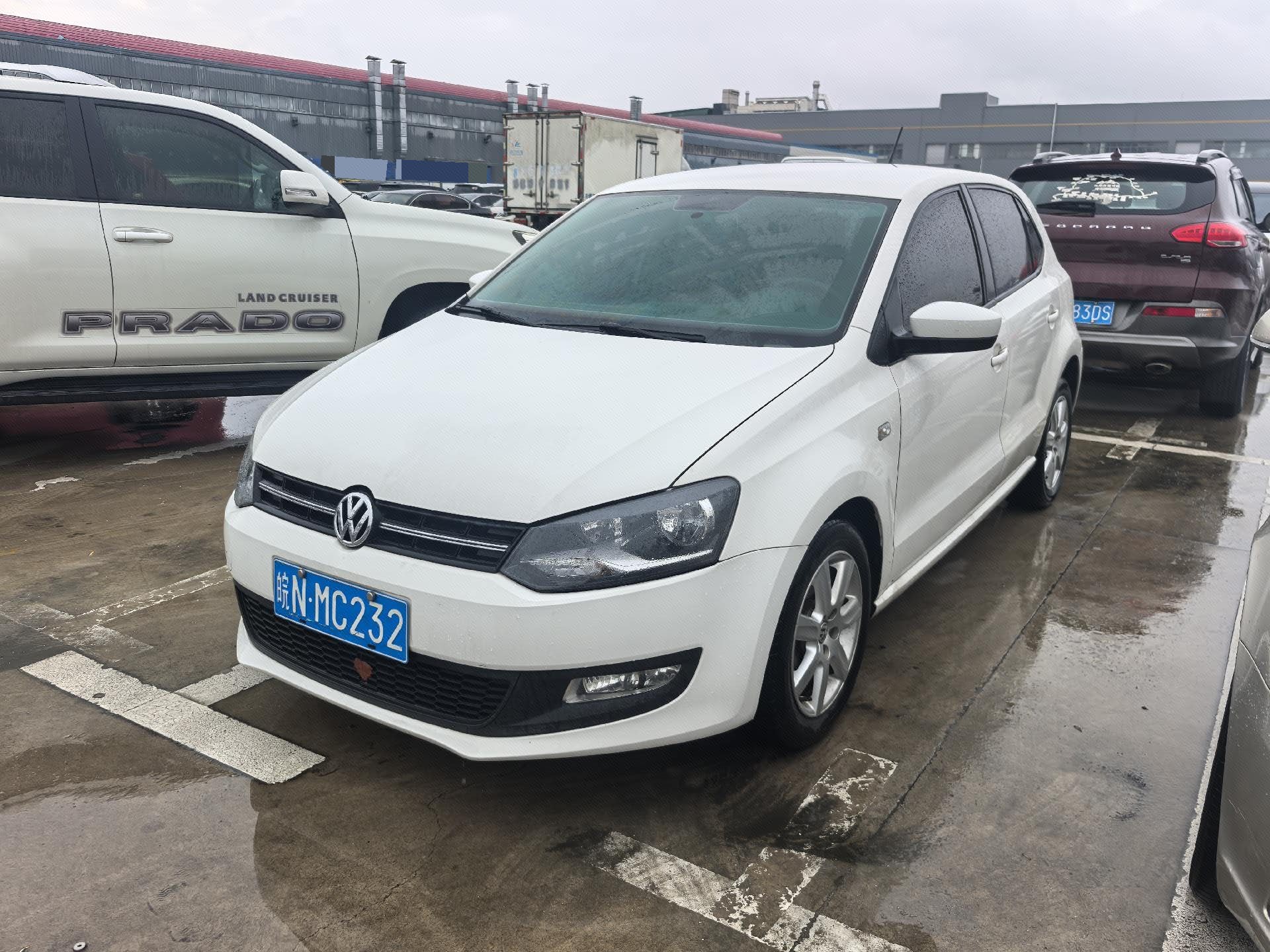 Volkswagen Polo 2013 Volkswagen Polo 2013 car image