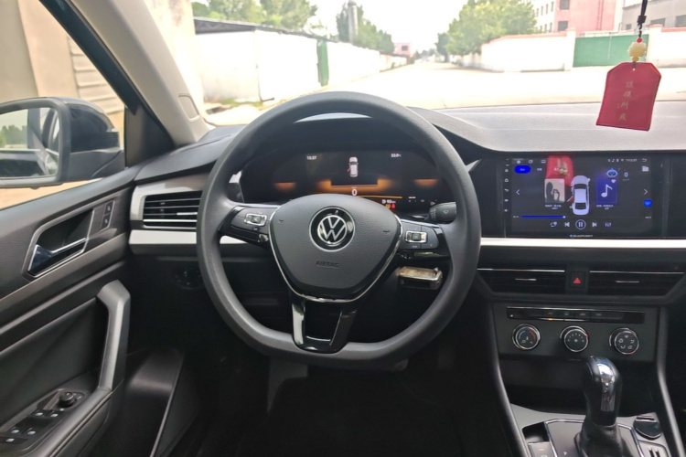 Volkswagen Lavida 2022 car image #15