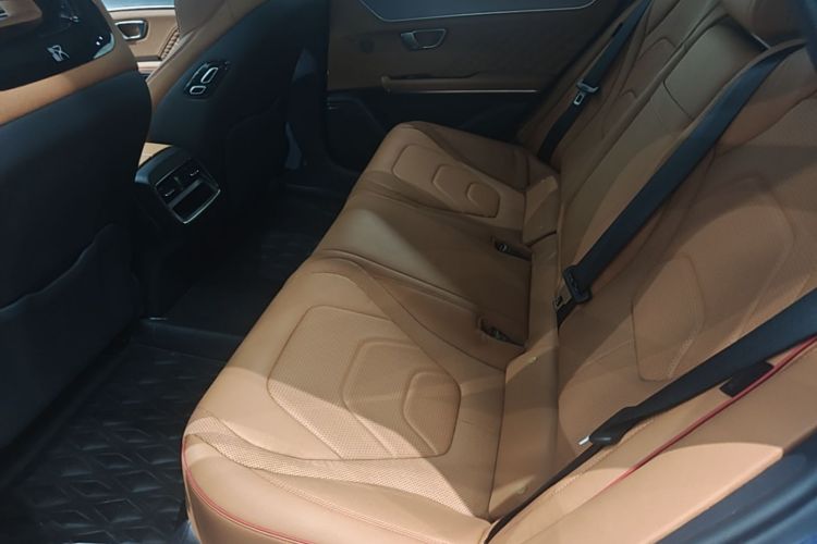 BYD Han 2022 car image #17