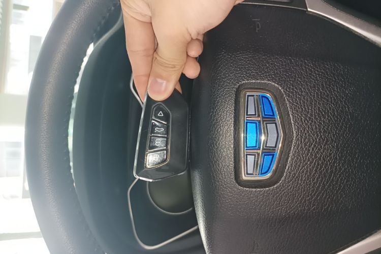GEELY Vision X6 2017 car image #9